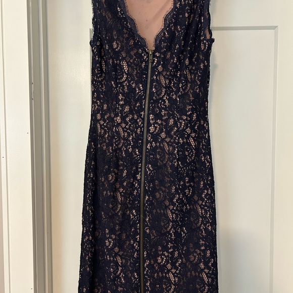 Evening dress - Picture 2 of 3